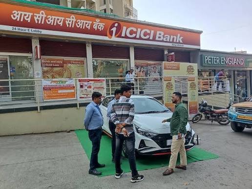 How to Find a Relationship Manager in ICICI Bank?